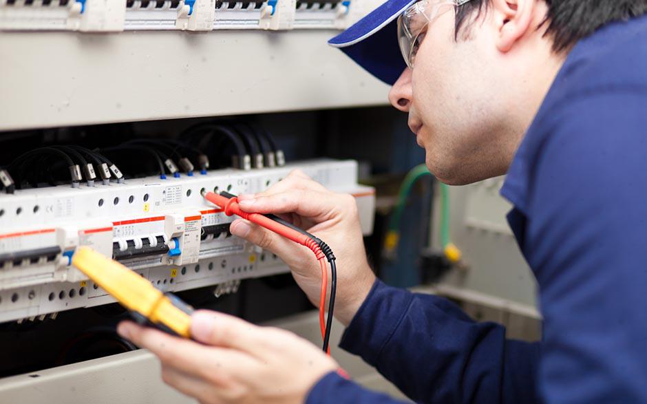 mise aux normes électriques Suresnes